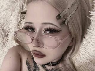 beautiful camgirl IraidaFairleigh