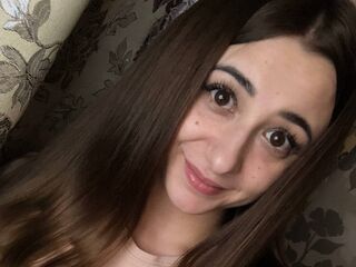 naughty camgirl masturbating with dildo JanetJess