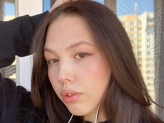 fingering girl chat JanettLemoyne