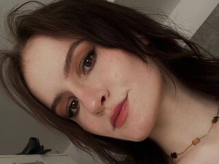camwhore masturbating with dildo JeanineRafidi