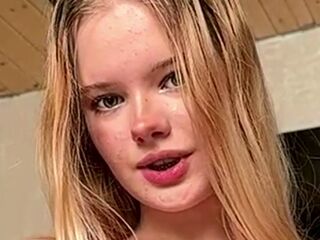naked girl with live cam fingering JeannettaCeraos