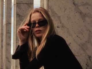 live porn cam JenaeWaneka