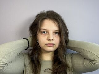 camgirl fingering bald pussy JoaquinaSwayne