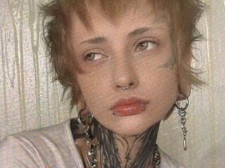 beautiful camgirl JulianeVerdier