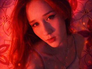 cam girl masturbating with sextoy JulieCusanelli