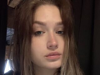 cam girl masturbating with vibrator JulieannGomaz