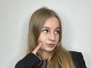 camwhore masturbating with vibrator KatherinCervel