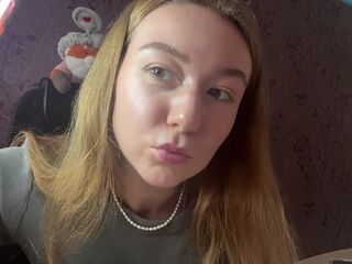 naughty camgirl photo KayeEliasen