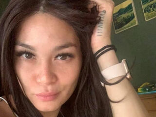 cam girl cam KinkyKumiho