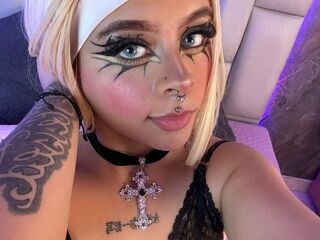 show live KylieBaker