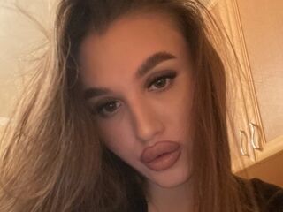 web cam show KyraVictorine