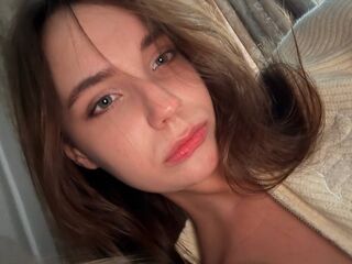 beautiful girl cam KyungInguardsen