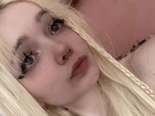 masturbating camgirl LaticiaDemetris