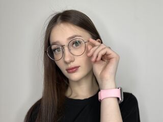 camgirl LatriciaSuet