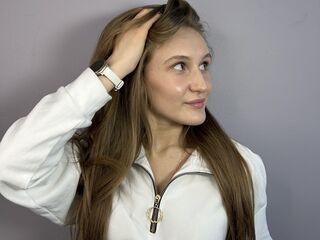 fingering girl chat LatrinaBrounson