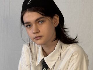 jasmin webcam model LeannMolineaux