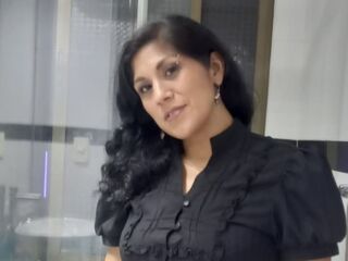 flirt chat room LiaClarson