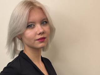 camwhore spreading pussy LindsayMcirvin