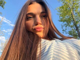 nude cam girl picture LisabethBerczel