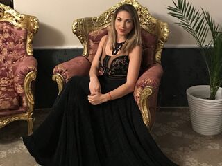 hot cam slut LovelyMaia
