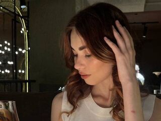 beautiful webcam girl LuxeLina