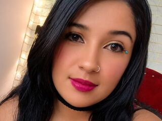cam chatroom LuxyMia