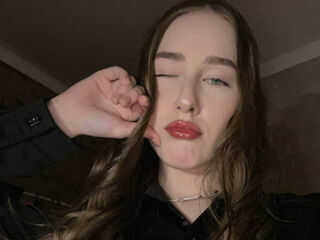 camgirl fingering bald pussy MacieAragones