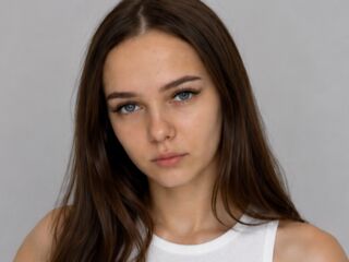 hot strip tease webcam MadelynVermeesch