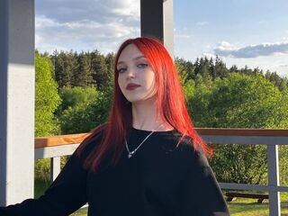 fingering girl webcam picture MagaretMontie
