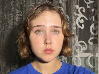 free nude webcam MariaSavastru