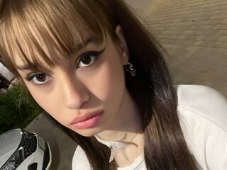 girl chat room MariaVong