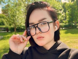 cam babe MarryLuginbill