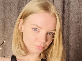 hot cam girl fingering pussy MoiraBaumgartel