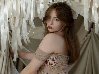 camgirl live MoonBrittany