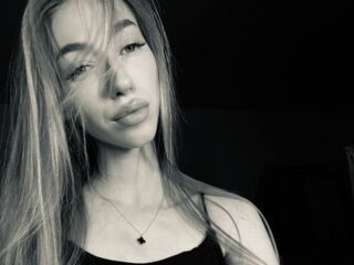 cam girl livecam NikkiTenerovich