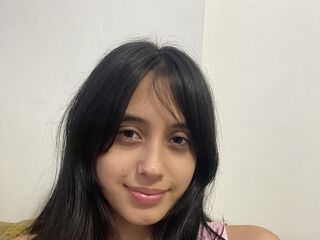 camgirl spreading pussy NohemySuarez