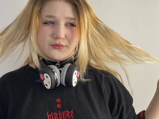 nude camgirl pic PilarVanhee