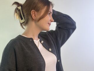 nude webcam girl RainaMccorkle