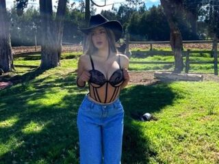 jasmin nude chatroom RubyRossey