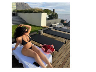 shaved pussy web cam SarraJames