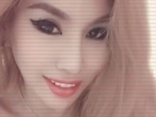 naked camgirl masturbating SavannahAnderson