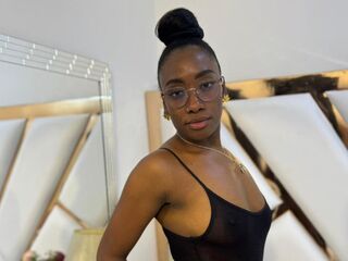 hot cam girl fingering SelenaHadid