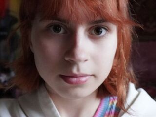 naughty cam girl masturbating SerafinaGoettl