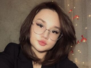 sexcam show ShielaQuam