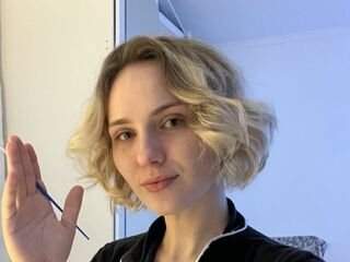 mastubating web cam girl SigridMichaux