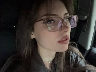 shaved pussy cam SisMiora