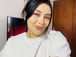 camgirl playing with sextoy SophieBella