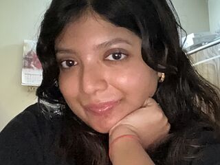 beautiful camgirl SriyasiGomes