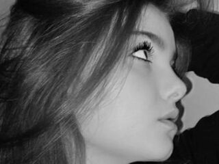 teaser web cam StephanieMiller