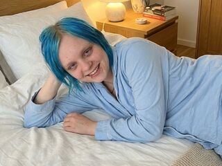 naked girl with webcam masturbating with dildo SundaySchwind